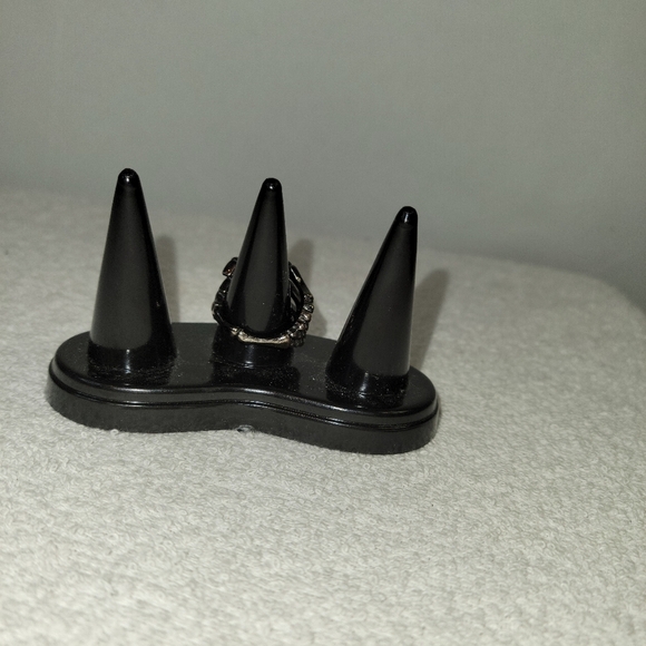 Silver Metal Claw Ring Size 9.5 - Picture 10 of 12